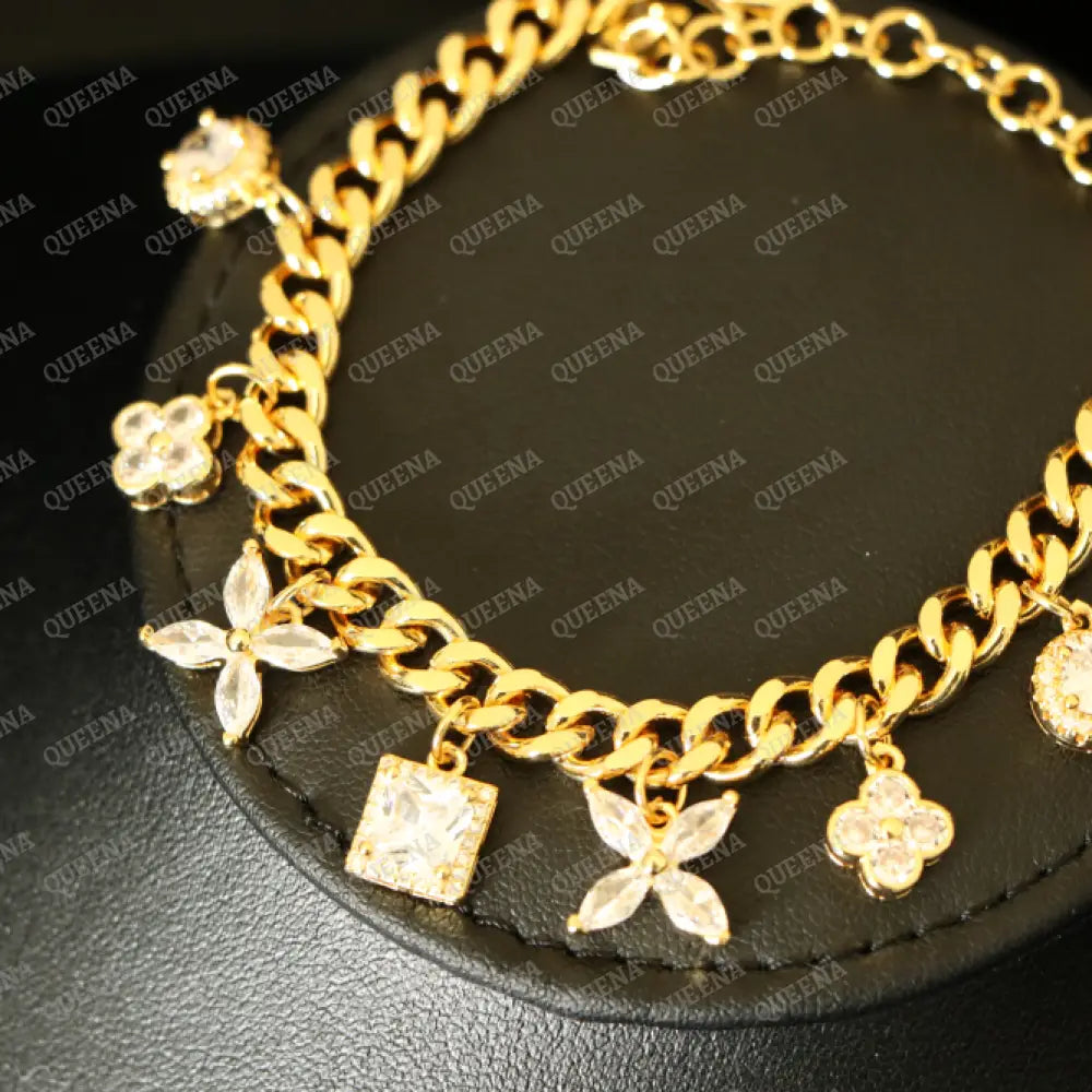 Beautiful Sparkling Crystals Flowers Charms Chain Bracelet Bracelet
