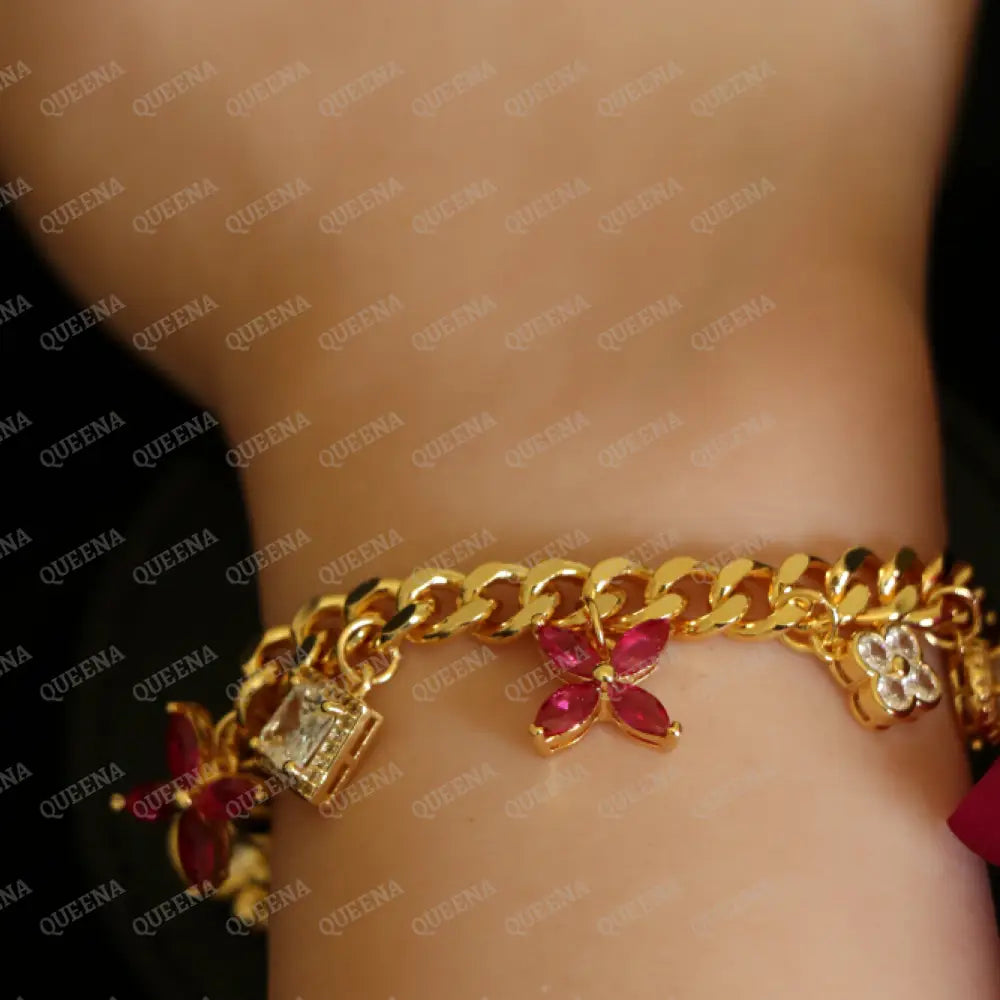 Beautiful Sparkling Pink Crystals Flowers Charms Chain Bracelet Bracelet