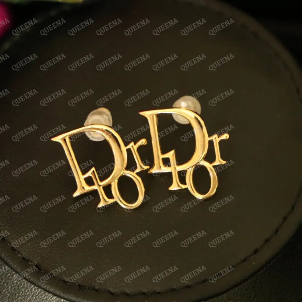 Elegant Diora Letters Stud Earrings Earrings