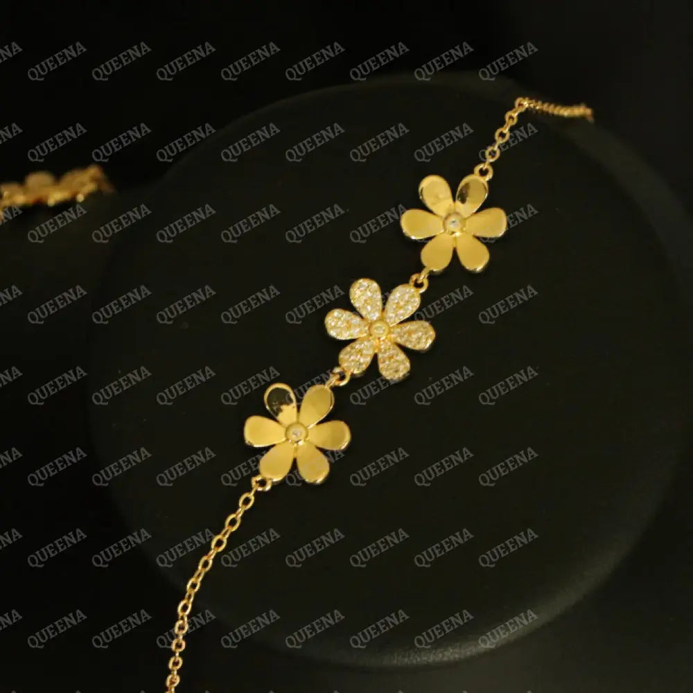 Elegant Jasmin Bracelet with 3 Jasmin Flowers Bracelet