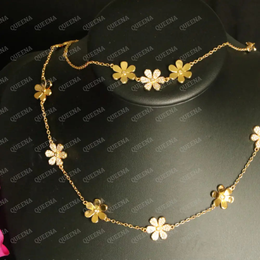 Elegant Jasmin Jewelry Set with 10 Jasmin Flowers (Necklace + Bracelet) Jewelry Sets