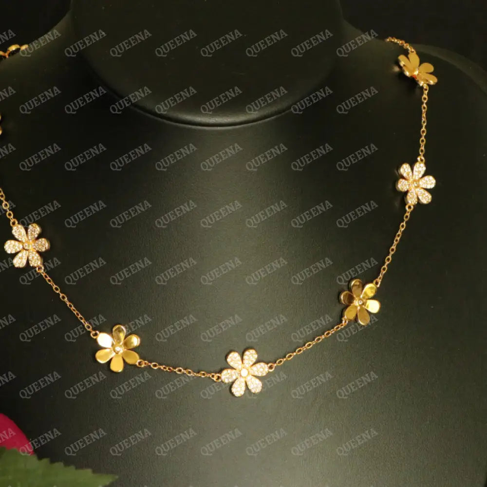 Elegant Jasmin Jewelry Set with 10 Jasmin Flowers (Necklace + Bracelet) Jewelry Sets