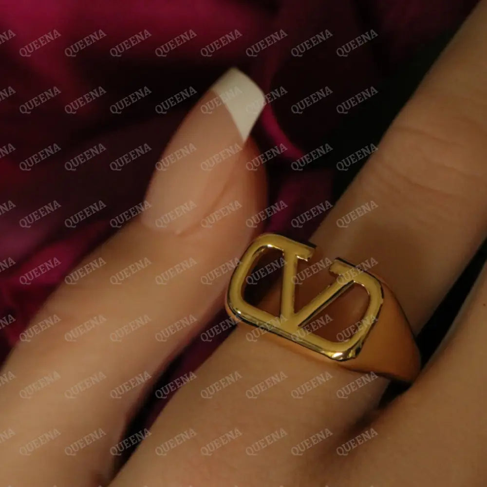 Elegant Valentina Ring - Adjustable (Free Size) Rings