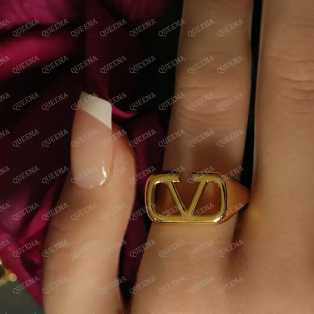 Elegant Valentina Ring - Adjustable (Free Size) Rings