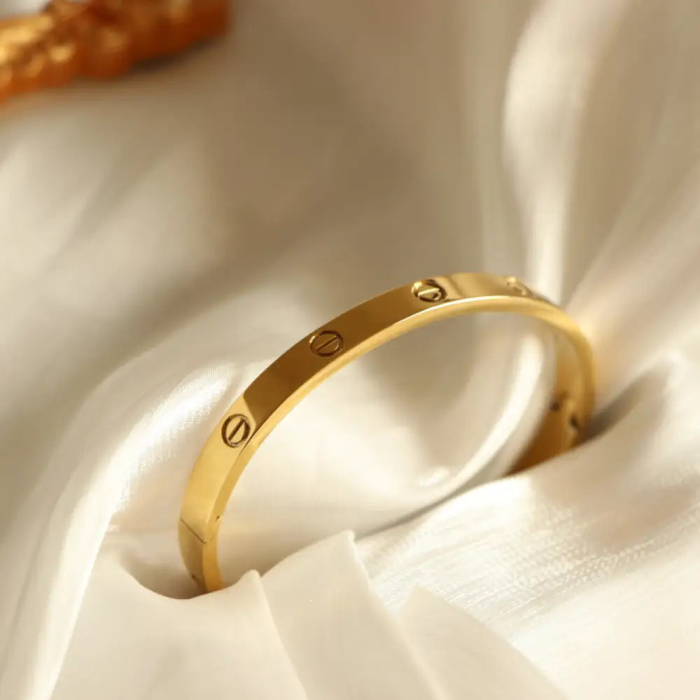 Iconic Bangle Plain Love Bracelet - High Quality 18K Gold Plated Statement Piece