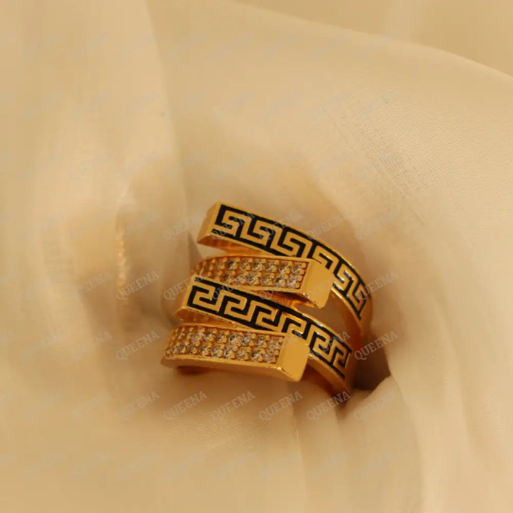 Iconic Ring With Versace Zigzag Pattern In Zircon Gold And Black Rings