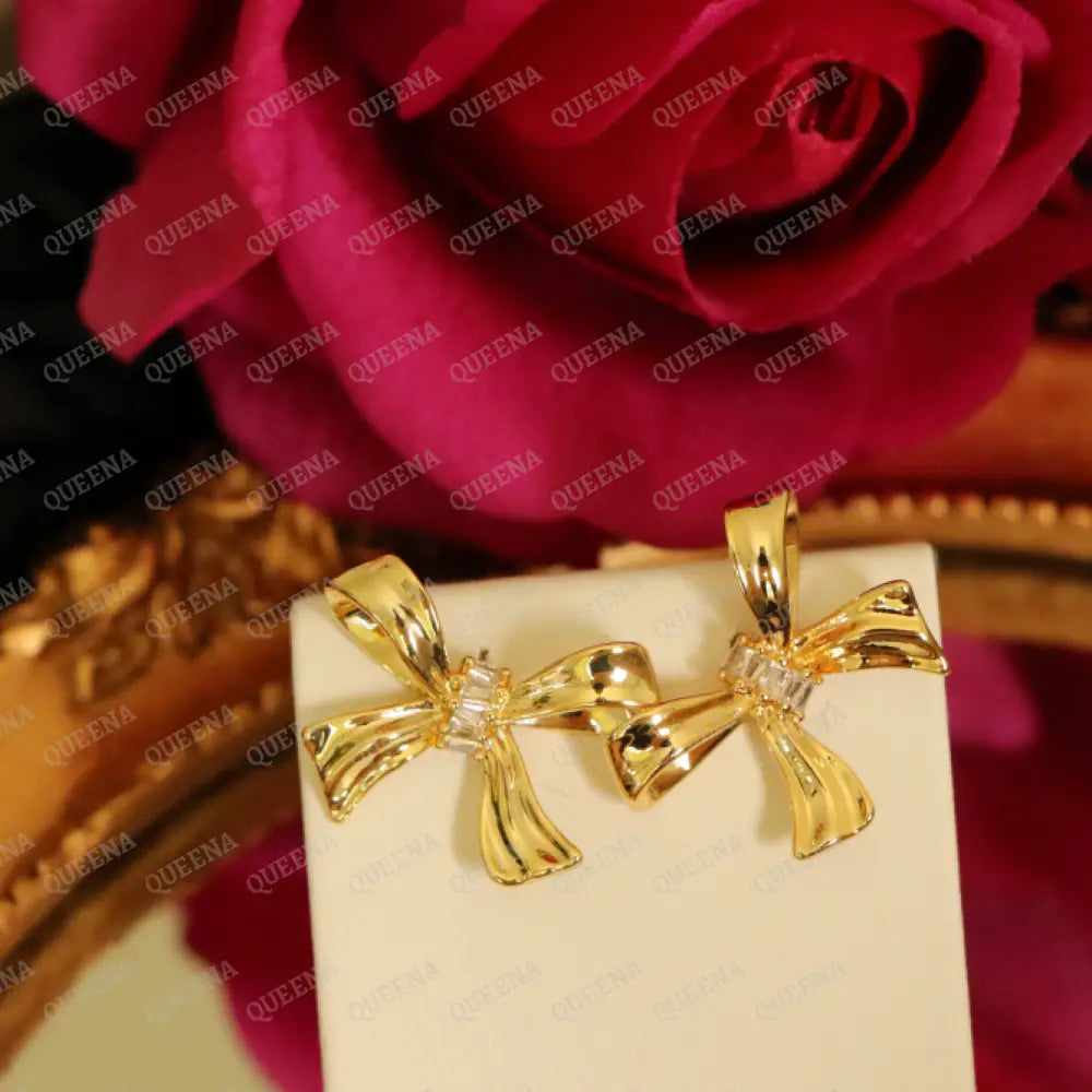 LOLy Crystal Bow Stud Earrings Earrings