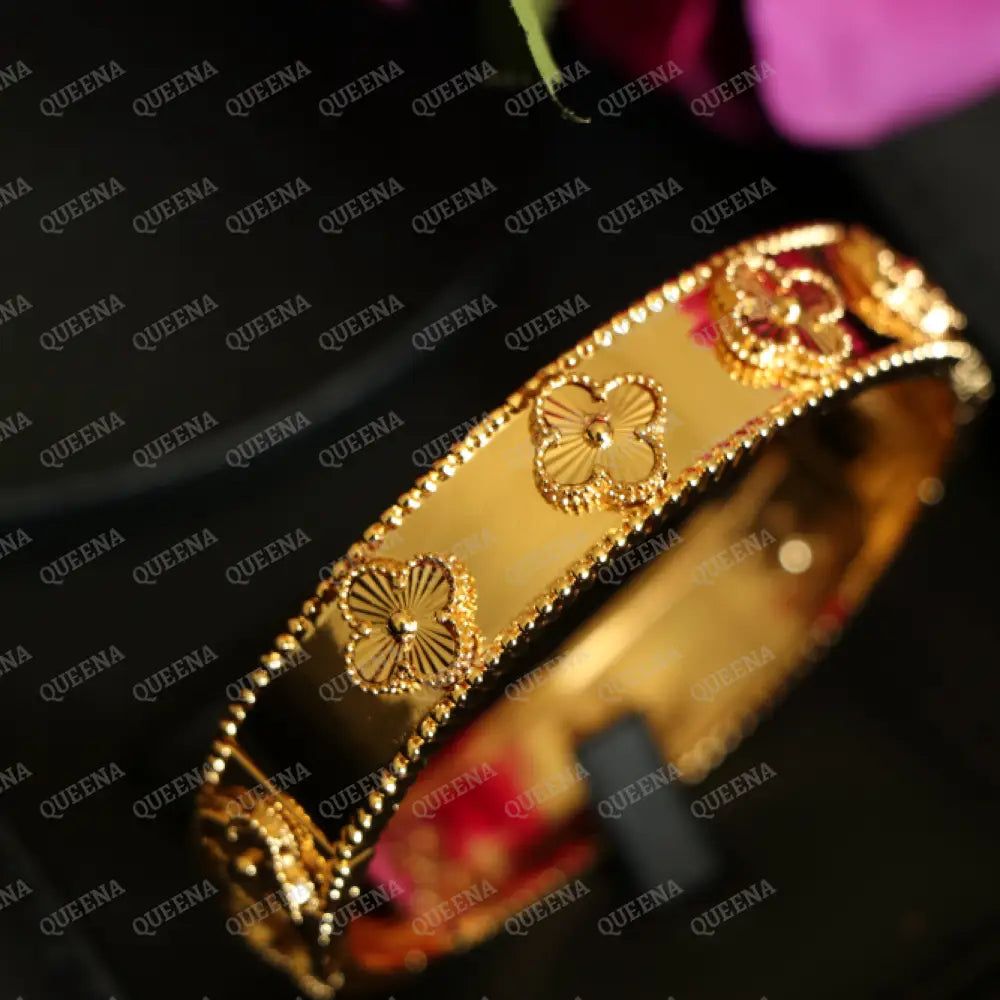 Luxury HALF SET 18k Gold Plated Clovia Golden Floral Laser Clovers Set (Bangle + Ring) Jewelry Sets