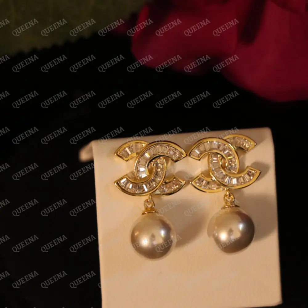 Luxury New CH Pearls Stud Earrings with Crystals Earrings