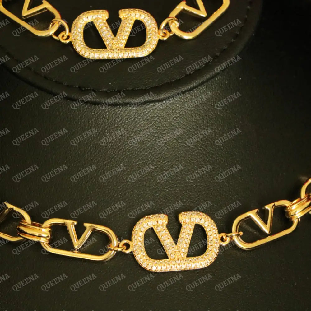 Luxury New Valentina Jewelry Set (Necklace + Bracelet) - Studded with Full Zircon Stones- High Quality 18k Gold Plated