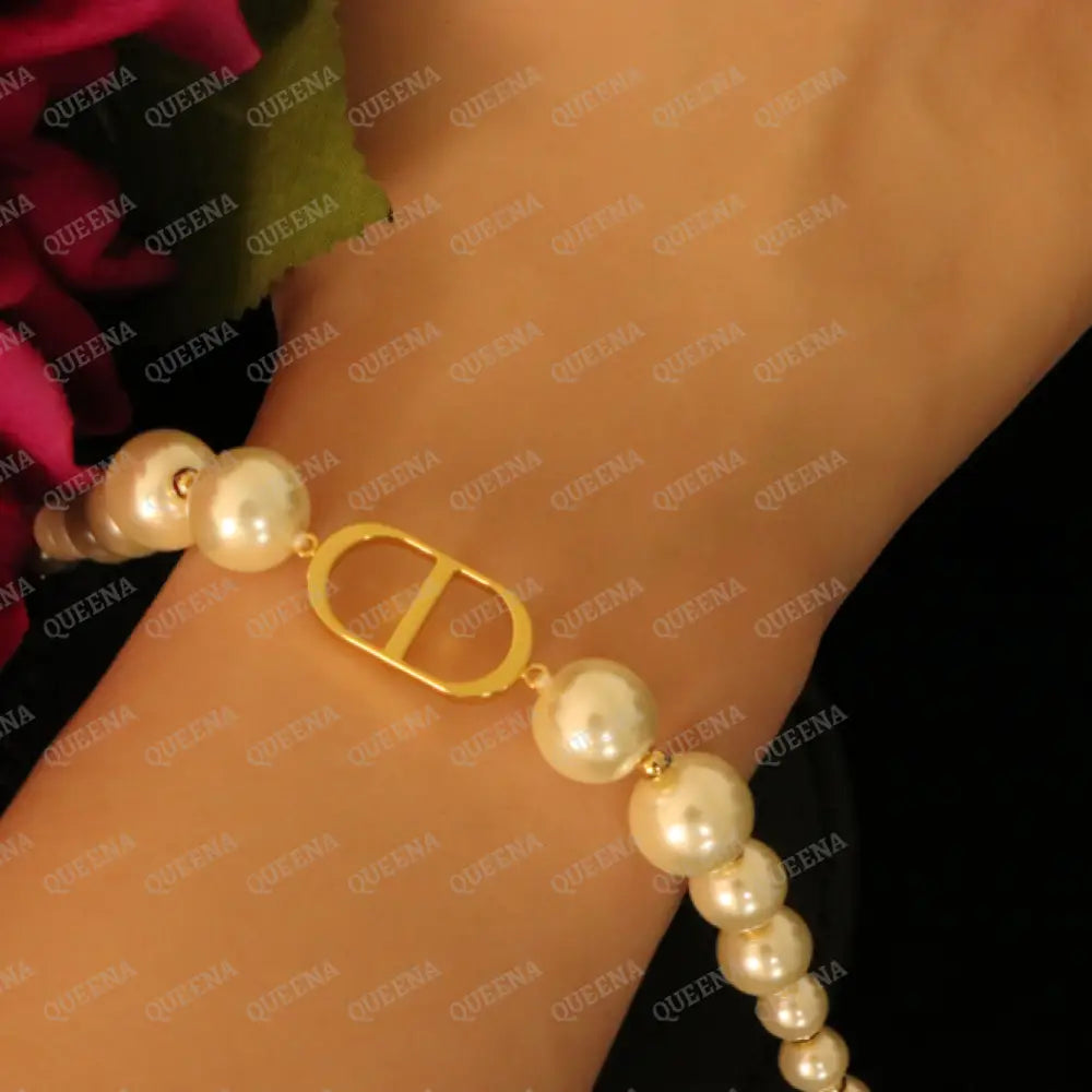 New CD pearls Bracelet Bracelet