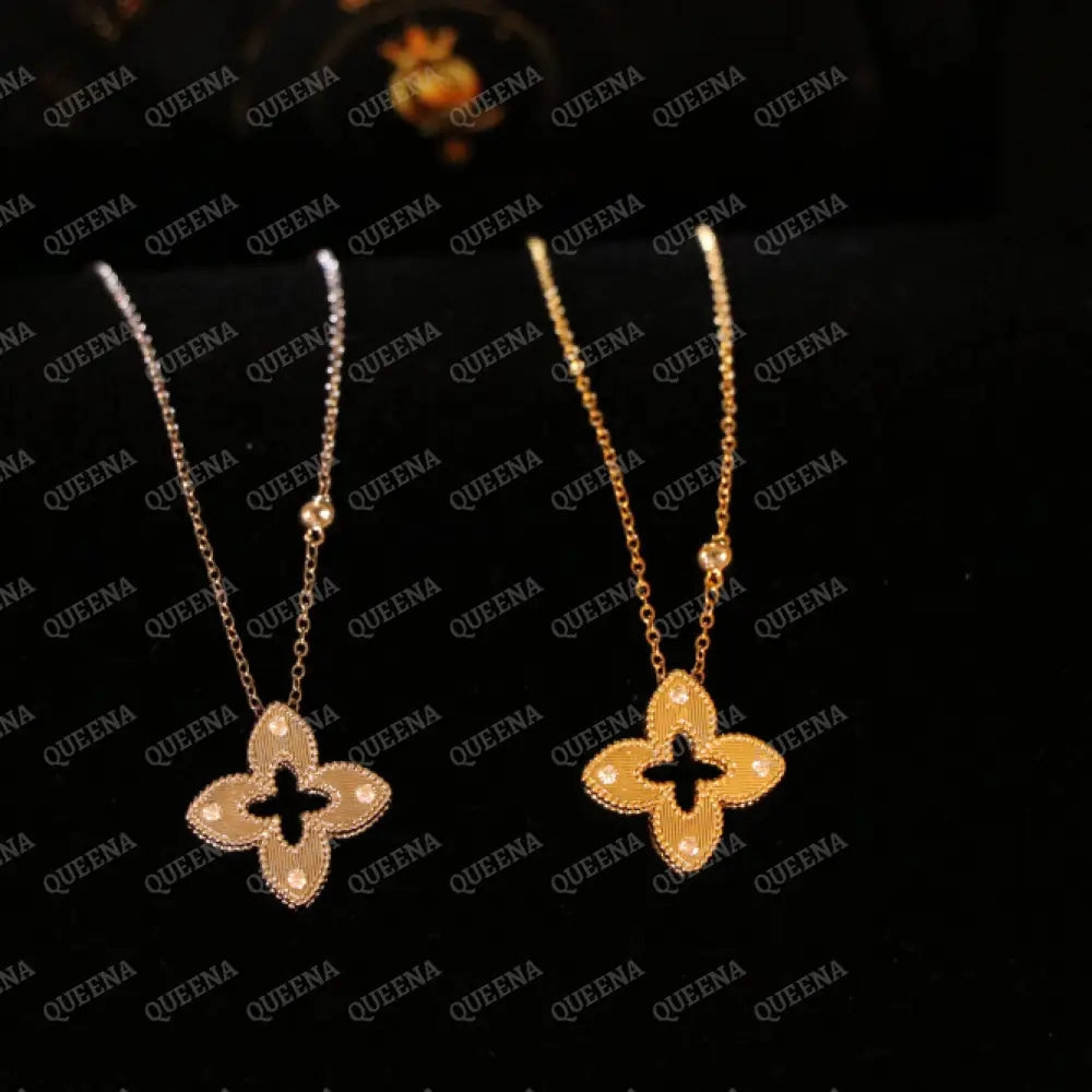 Roberto Princess Flower Pendent Neklace - Necklaces