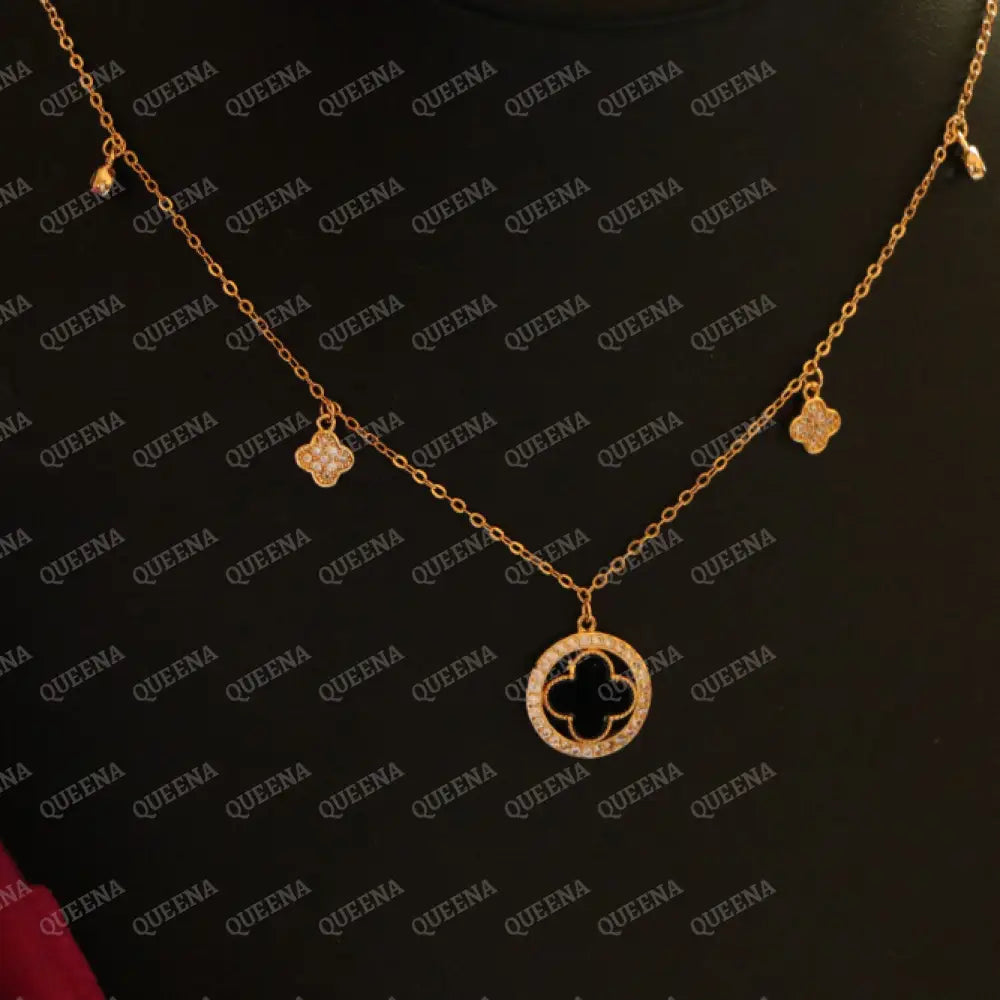 Unique Circular Clover Chocker Necklace Necklaces