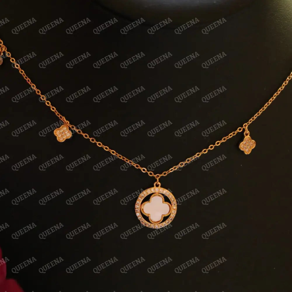 Unique Circular Clover Chocker Necklace Necklaces