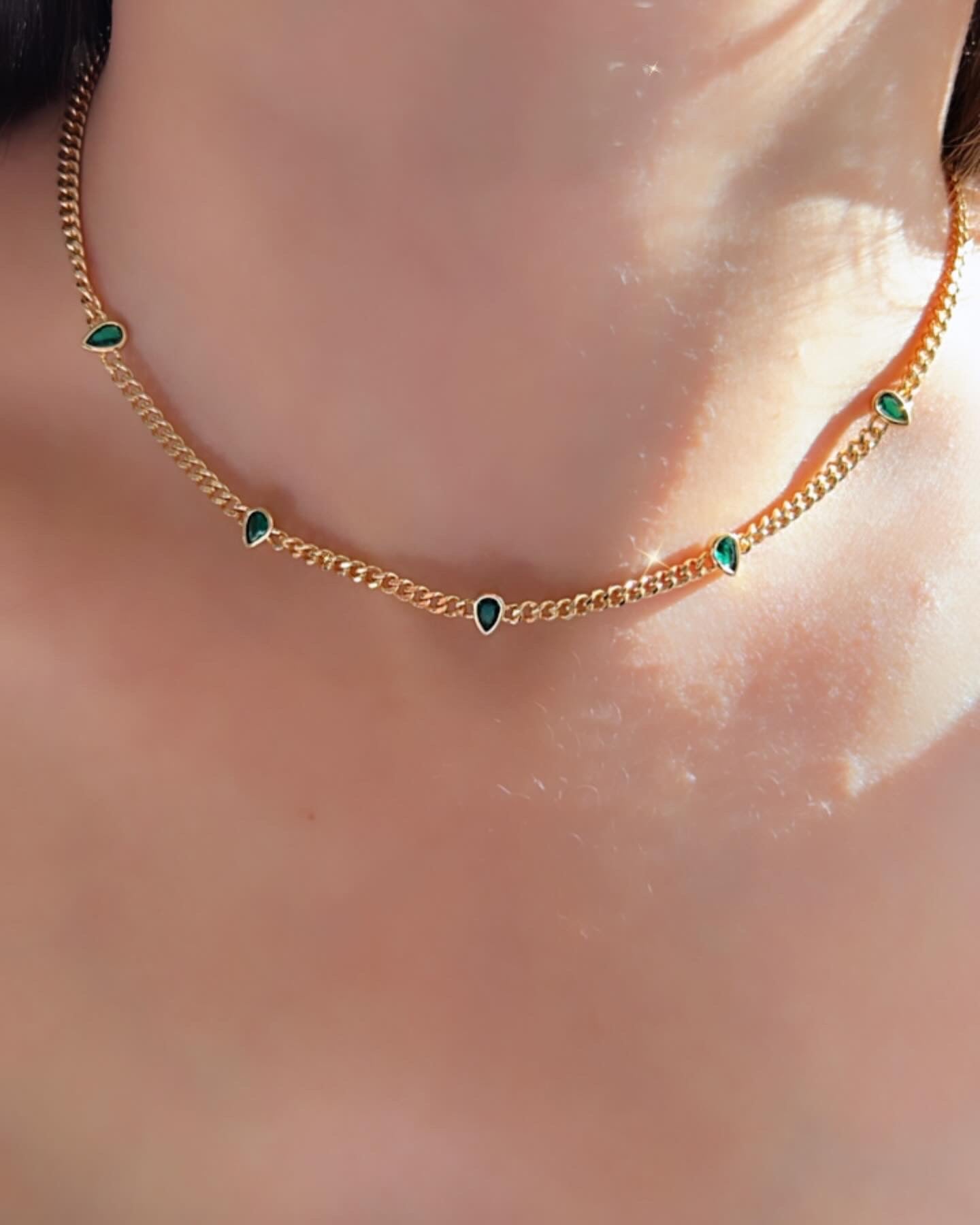 Short Gold Choker Necklace with shiny Almond Teardrop Stones