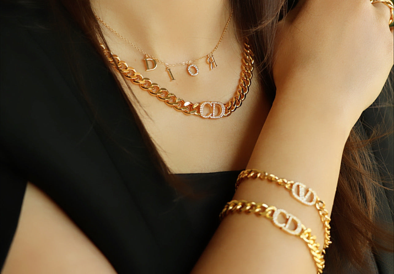 Luxury New CD Link chain  Necklace studded with Zircon - High Quality 18k Gold Plated Statement Piece