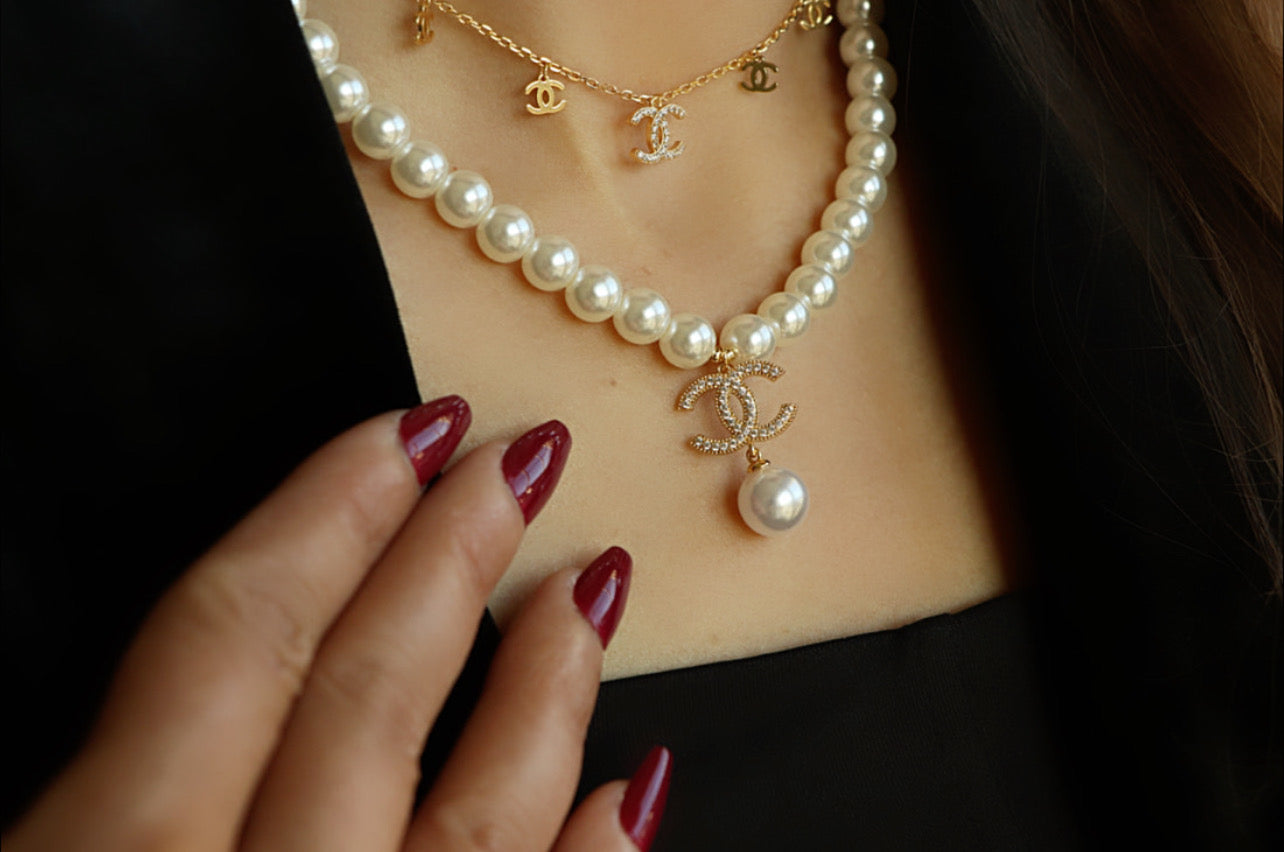 Luxury New CH Pearls Necklace studded with Zircon - High Quality 18k Gold Plated Statement Piece