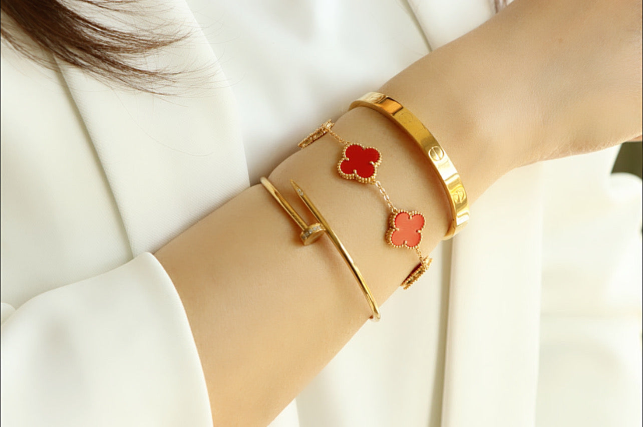 Luxury VCA Bracelet with 5 Multi RED Leaf Clover - High Quality 18k Gold Plated Statement Piece