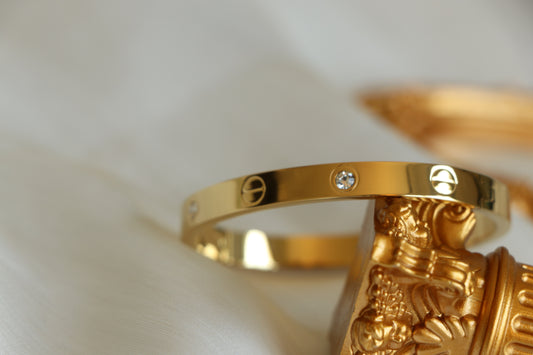 Iconic Bangle LOVE Bracelet with Crystal Diamonds - High Quality 18k Gold Plated Statement Piece