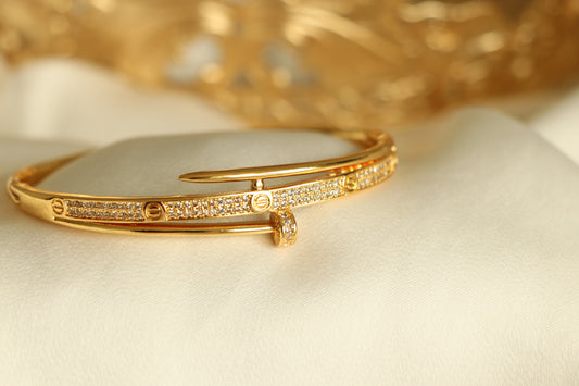LUXURY Golden LOVE & NAIL Bangle Bracelet Studded with Zircon Stones - High Quality 18k Gold Plated Statement Piece