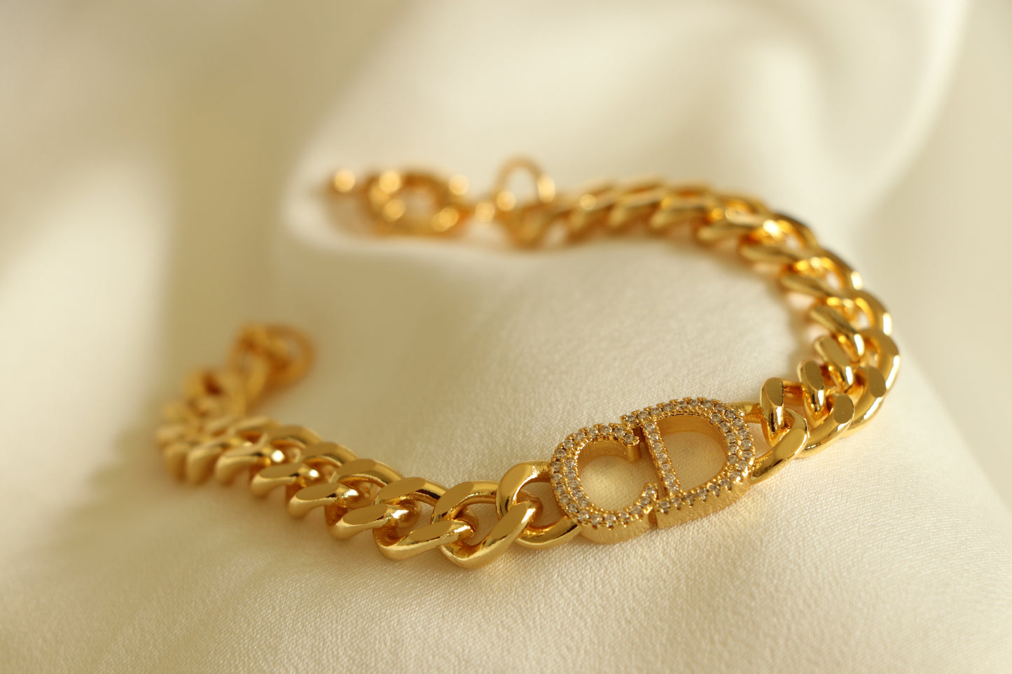 Luxury New CD Link chain Bracelet studded with Zircon - High Quality 18k Gold Plated Statement Piece