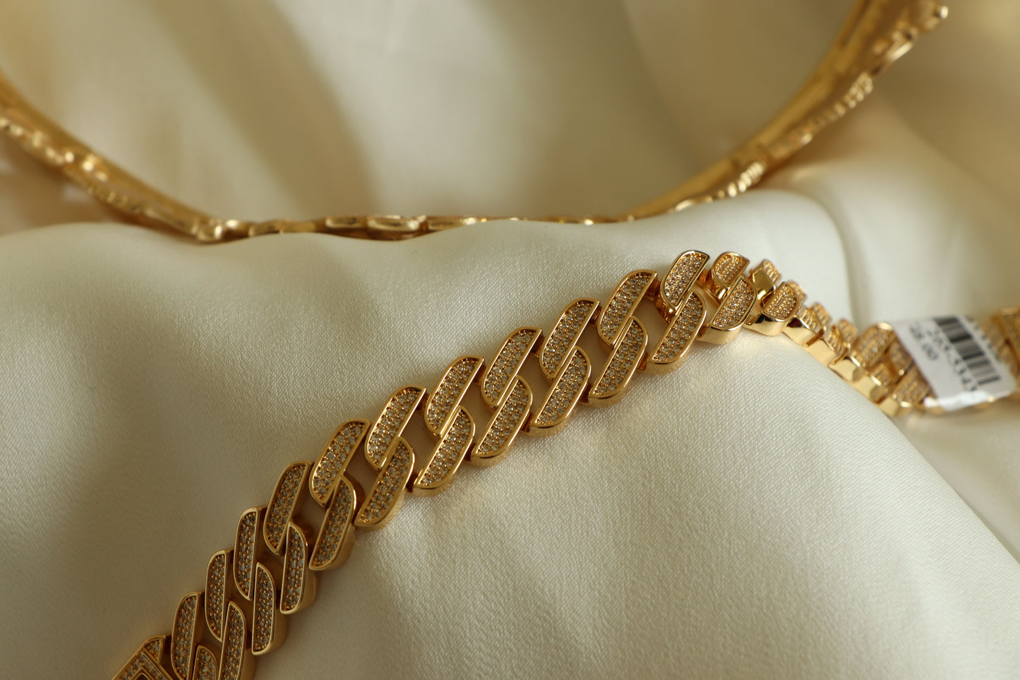 Luxurious Golden Janzeer Chain Bracelet Studded with Full Zircon