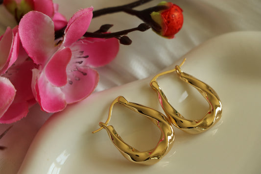 Lara Chunky Square Hoop Earrings