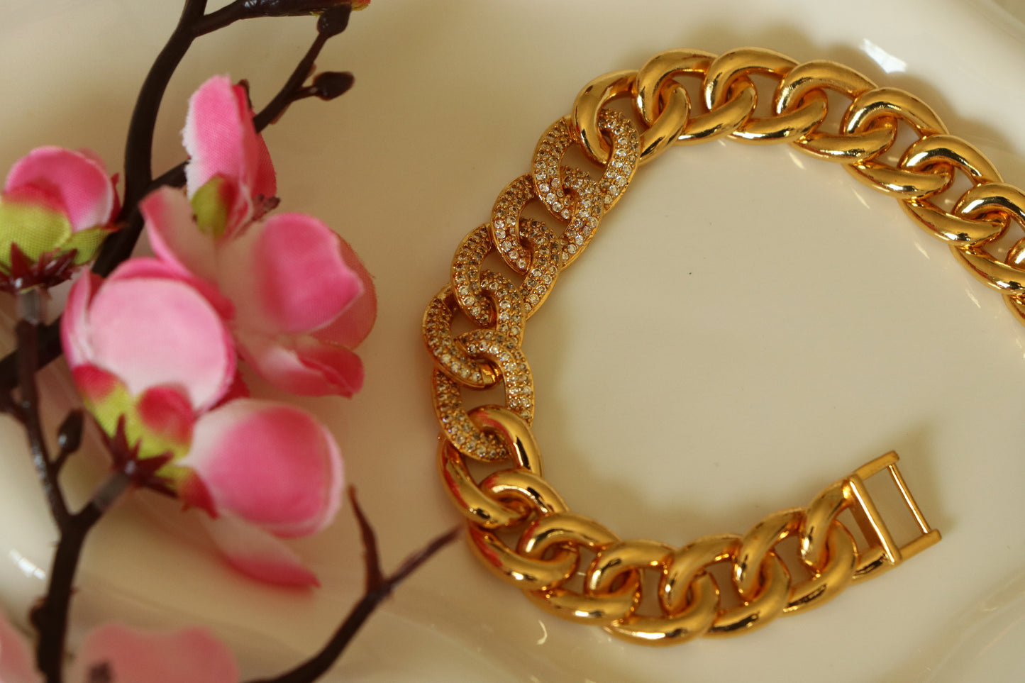 Luxurious Golden Wide Janzeer Chain Bracelet Studded with Zircon