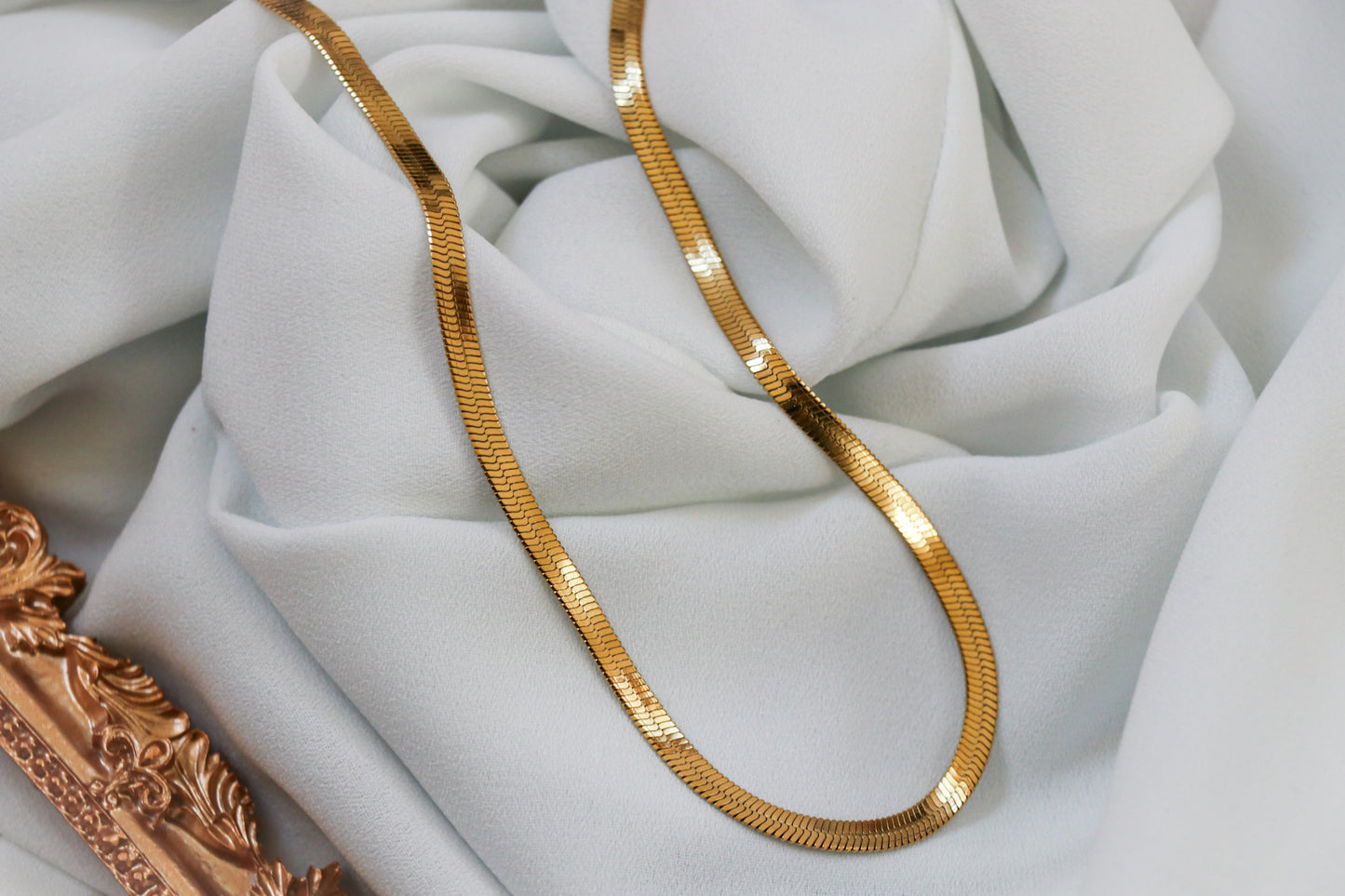 Essential Golden Shiny Snake Chain Necklace