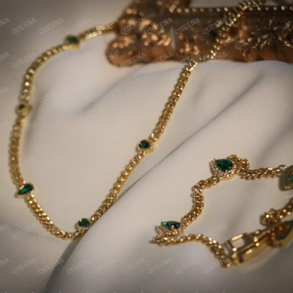 Chain Bracelet With Emerald Green Almonds Zircon Stones