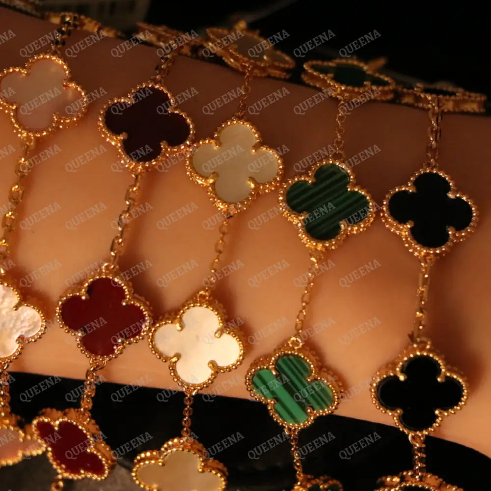 Clover Bracelet with 5 Multi Leaf Clover - High Quality 18k Gold Plated Statement Piece Bracelet
