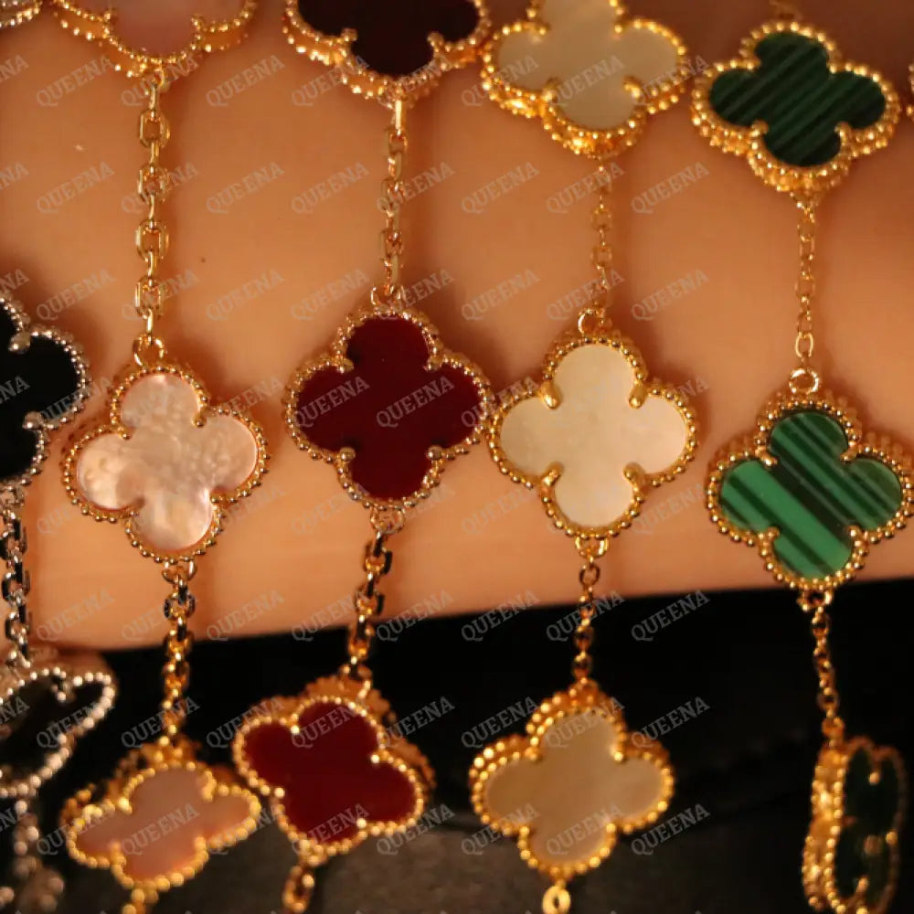 Clover Bracelet with 5 Multi Leaf Clover - High Quality 18k Gold Plated Statement Piece Bracelet