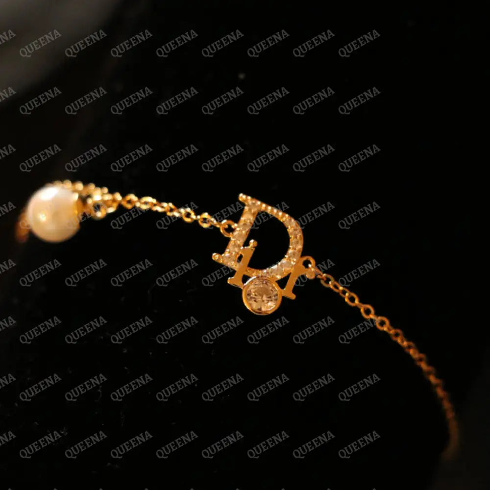 Delicate Elegant Diora Bracelet with Pearl Bracelet