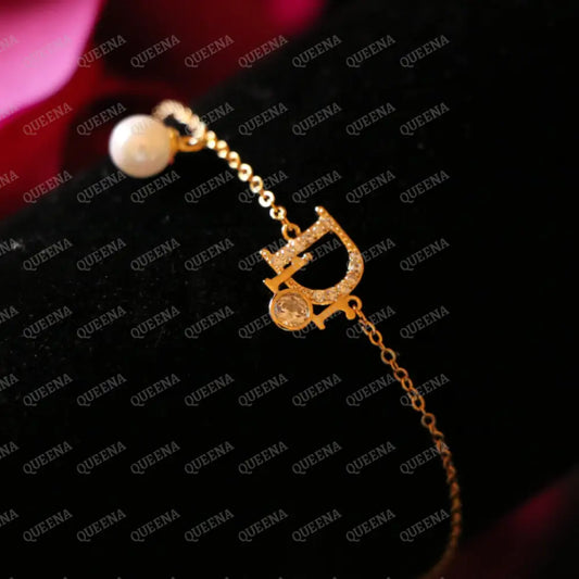 Delicate Elegant Diora Bracelet with Pearl Bracelet