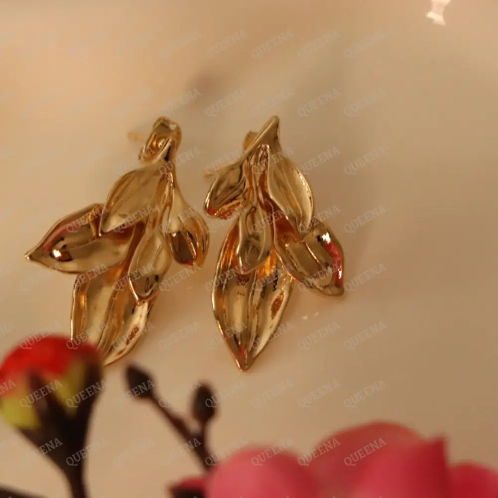 Elegant LEAF Earrings Earrings