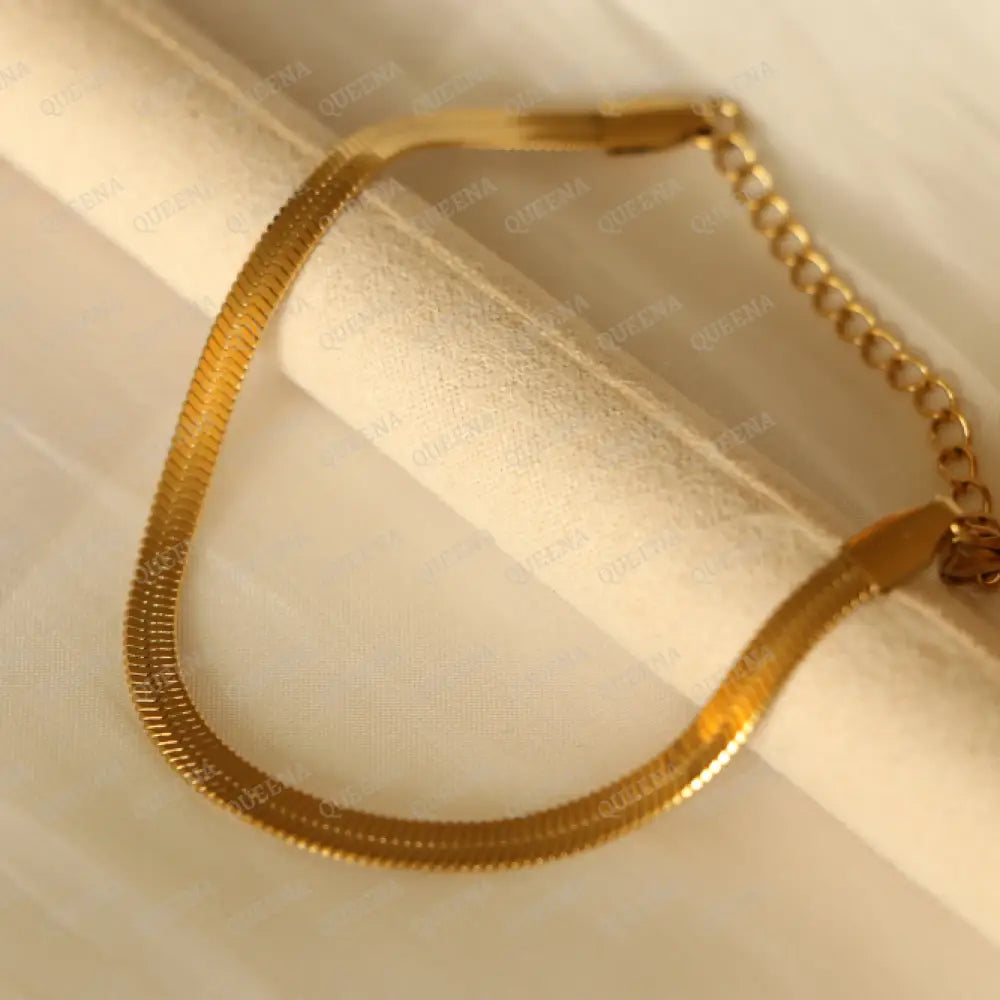 Essential Golden Shiny Snake Chain Bracelet