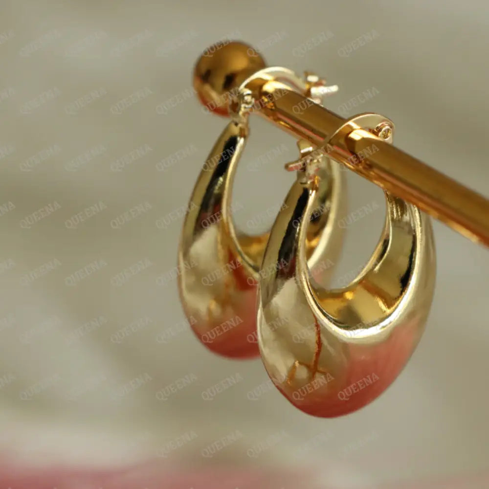 Evie Gold Oval Chunky Earrings