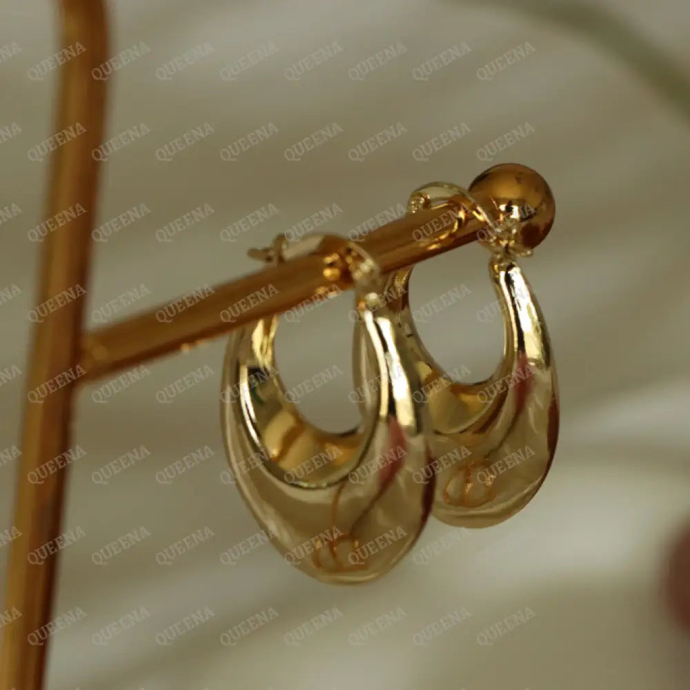 Evie Gold Oval Chunky Earrings