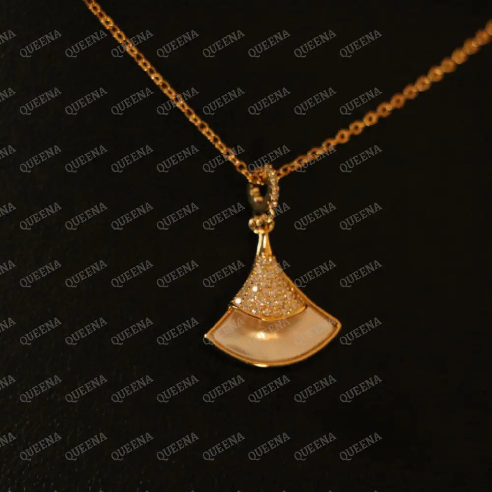 Gloria Elegant Necklace Necklaces