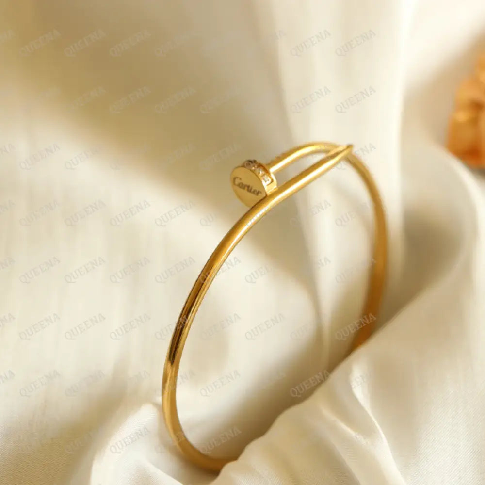 Iconic Nail Bangle Bracelet With Zircon - High Quality 18K Gold Plated Statement Piece