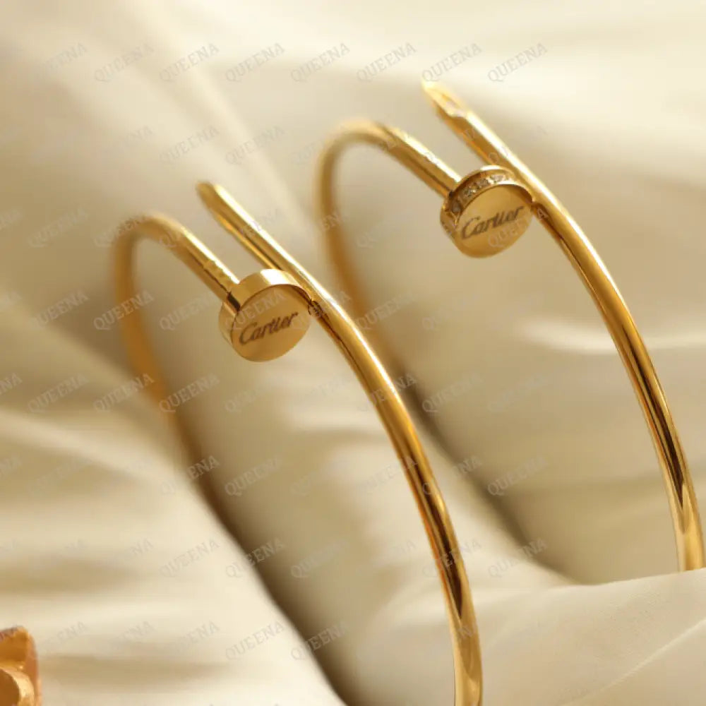 Iconic Nail Plain Bangle Bracelet - High Quality 18K Gold Plated Statement Piece