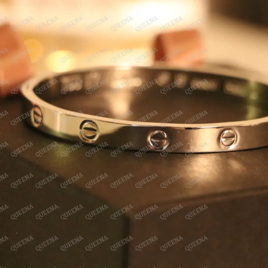Iconic SILVER Bangle Plain LOVE Bracelet Medium Size 17 Bracelet