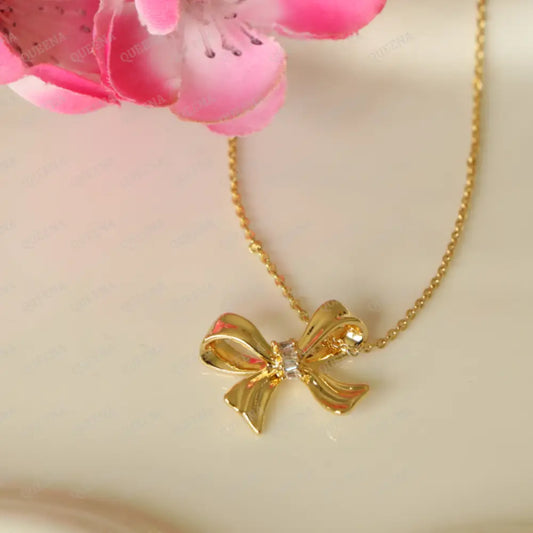 LOLy Crystal Bow Necklace Necklaces