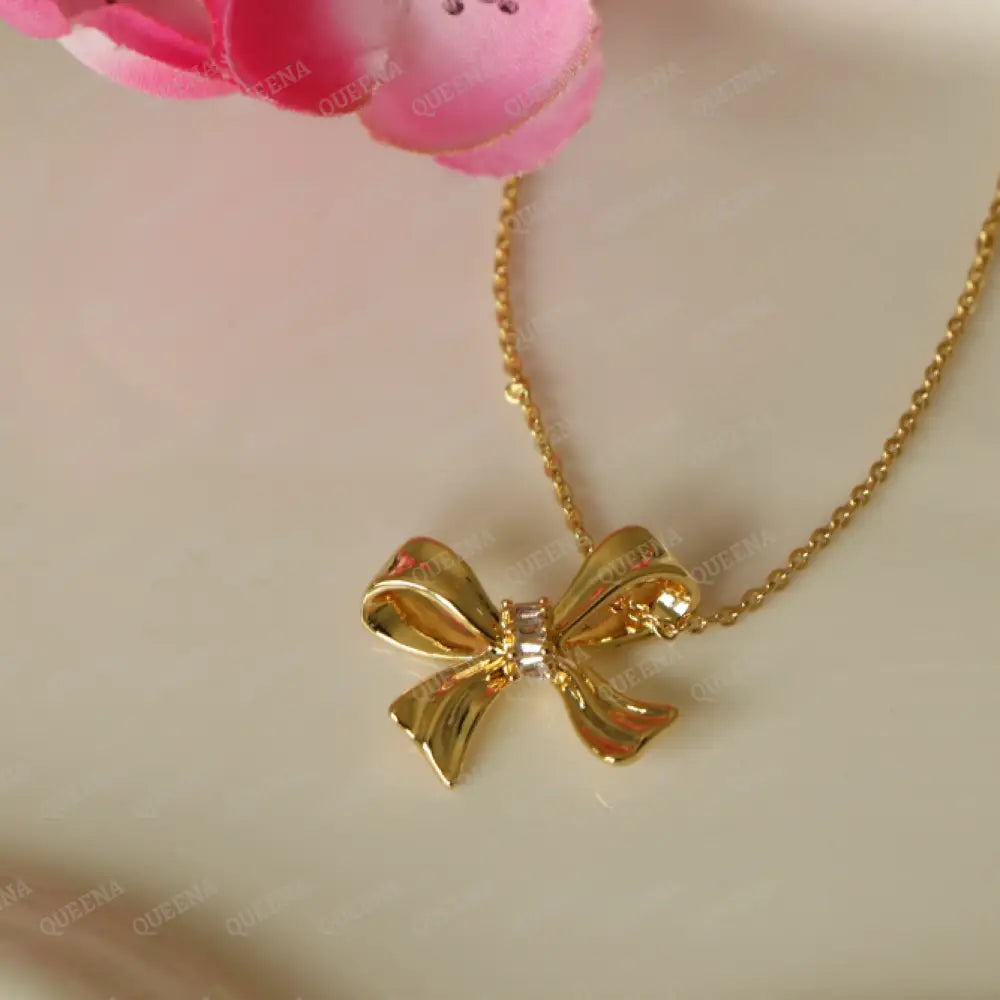 LOLy Crystal Bow Necklace Necklaces