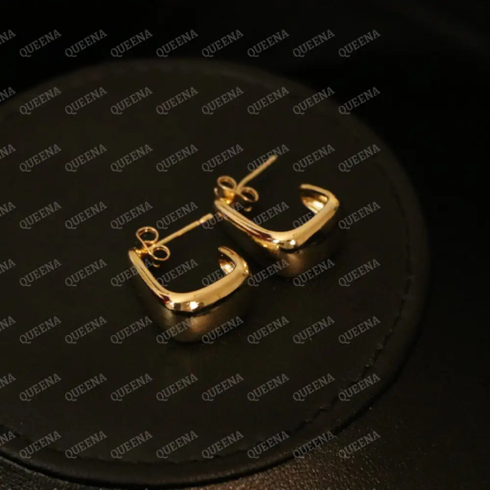 Lora Open Stud Earrings Earrings