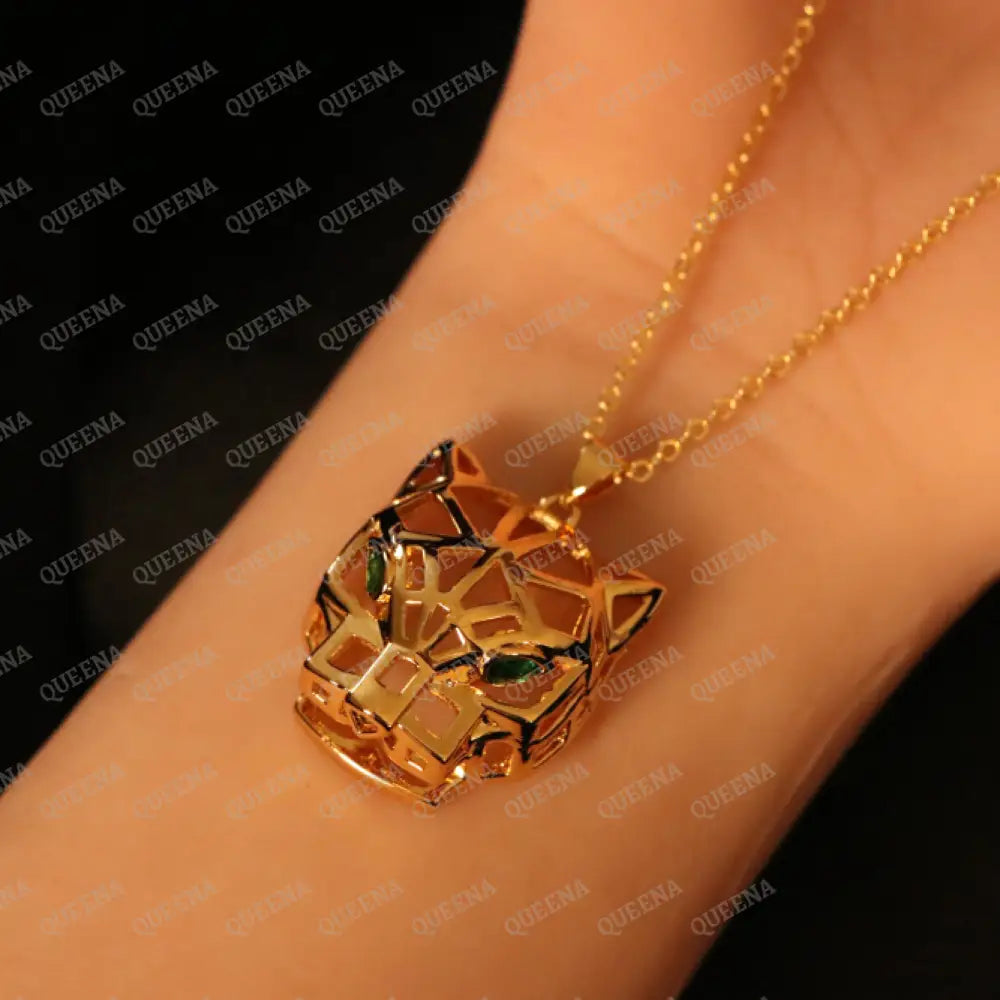 Luxury 18K Gold-Plated PANTHER Head JEWELRY SET 4 Pieces Golden Panther Head with Green Eyes Jewelry Sets