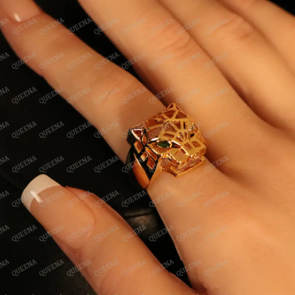 Luxury 18K Gold-Plated PANTHER Head JEWELRY SET 4 Pieces Golden Panther Head with Green Eyes Jewelry Sets