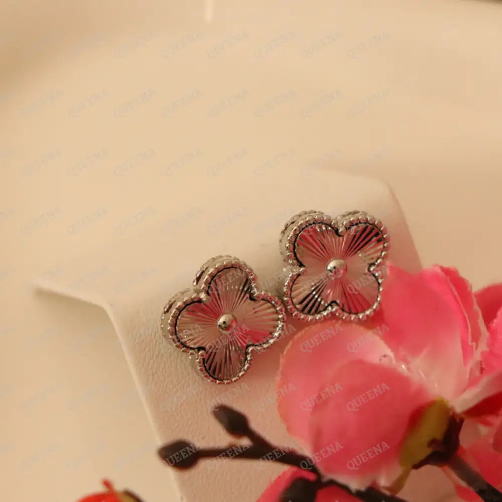 Luxury Golden Clover Earrings Earrings