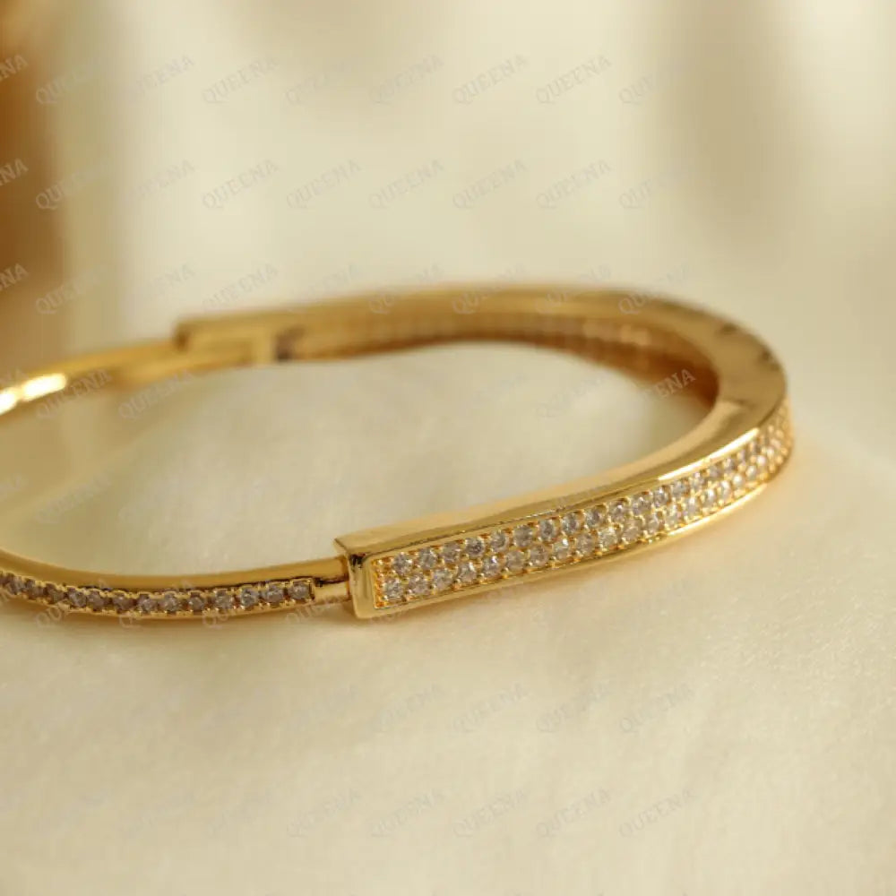Luxury Golden Diva Bangle Bracelet Studded With Zircon Stones - High Quality 18K Gold Plated