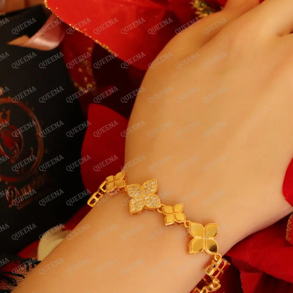 Luxury Golden Princess Flower Bracelet Studded With Zircon Stones - High Quality 18K Gold Plated